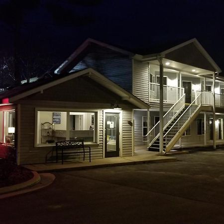 Brio Beach Inn 特拉弗斯城 外观 照片