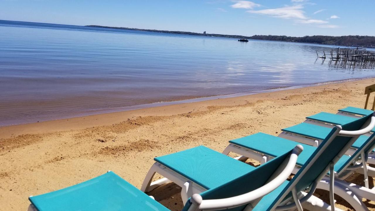 Brio Beach Inn 特拉弗斯城 外观 照片