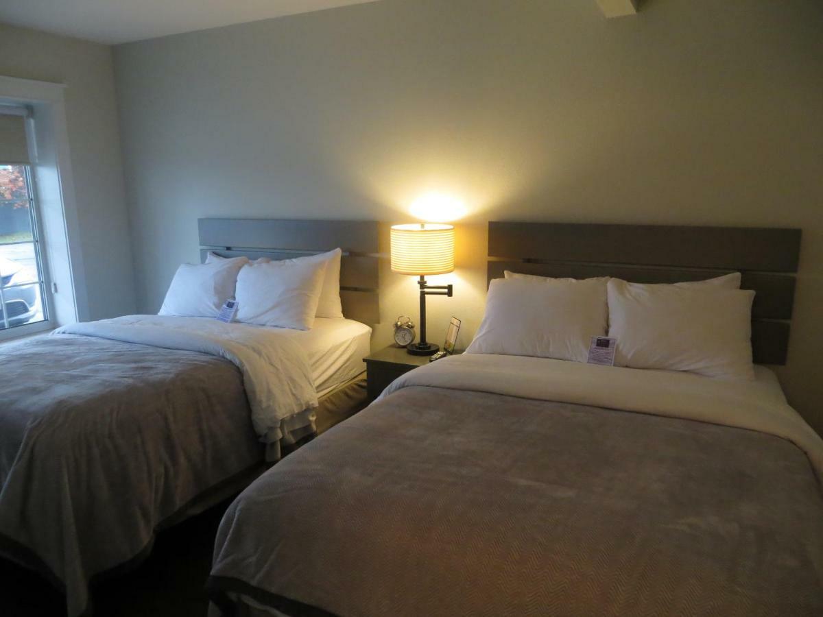 Brio Beach Inn 特拉弗斯城 外观 照片